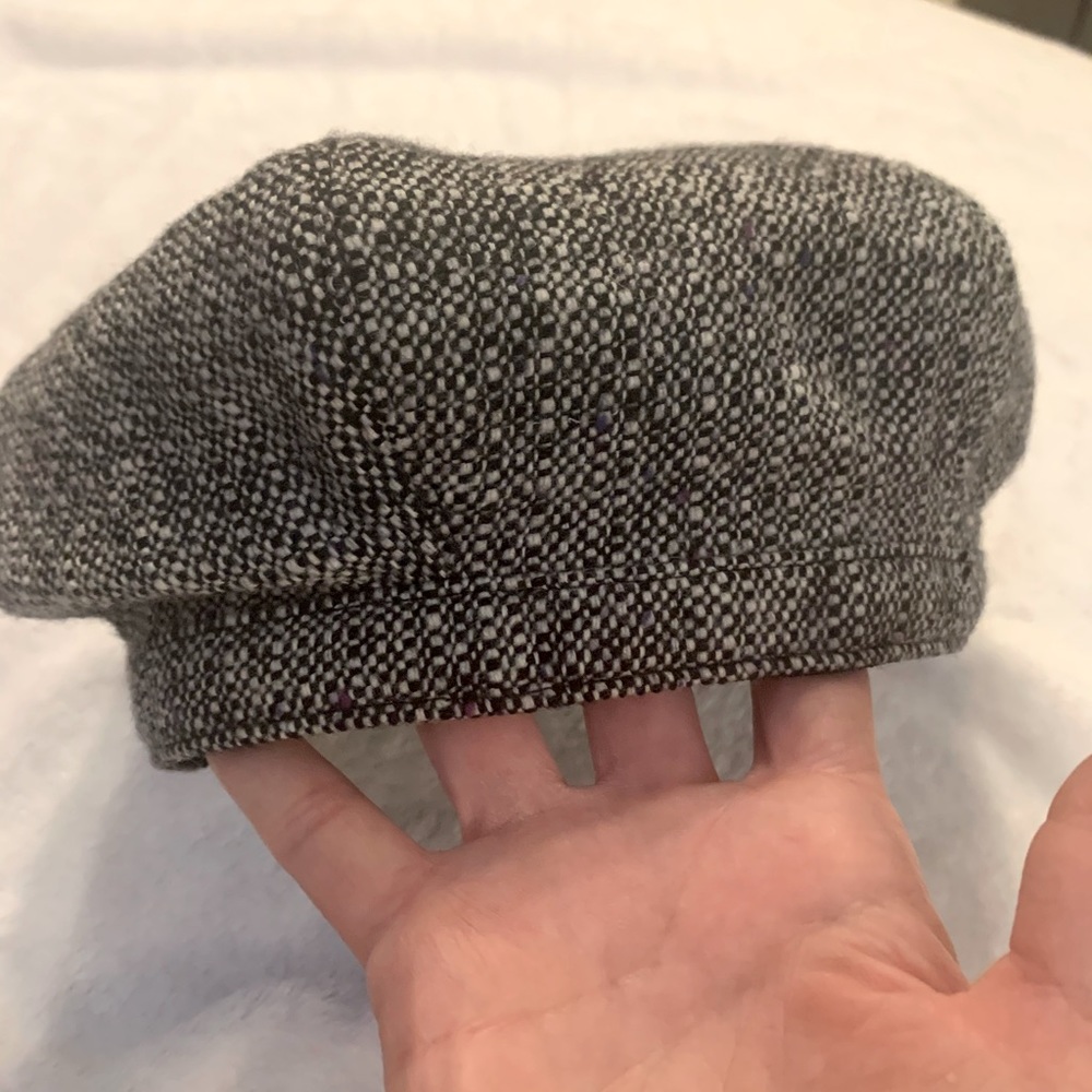 Banana Republic women’s wool beret, small-medium